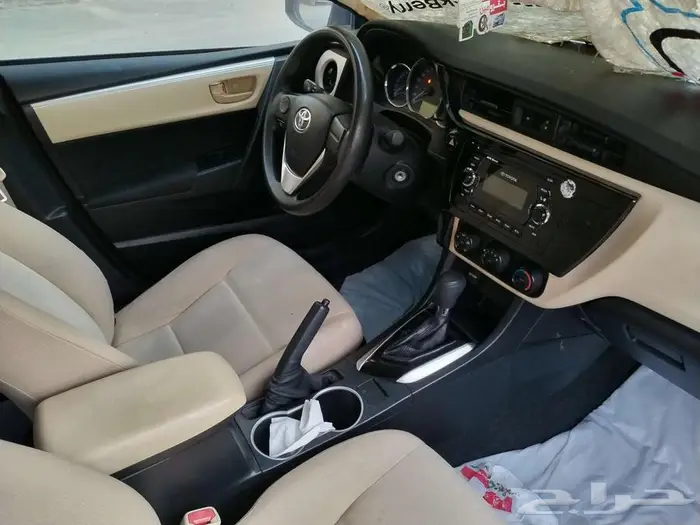 كورولا للايجار 2000 2