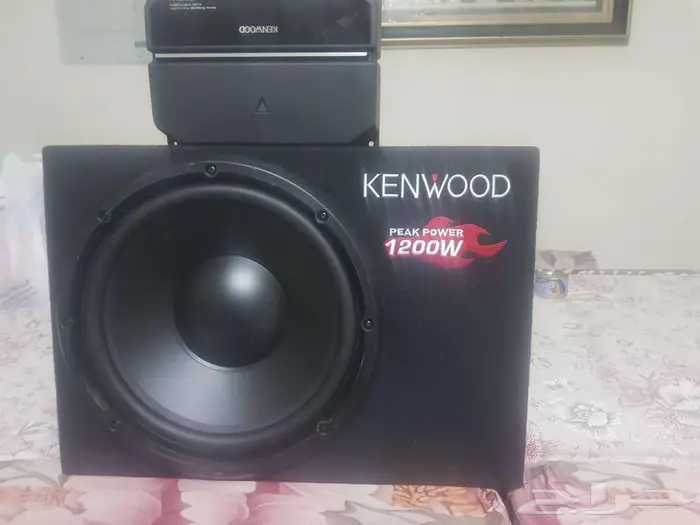 مكبر ومضخم صوت لسياره شبه جديد 0