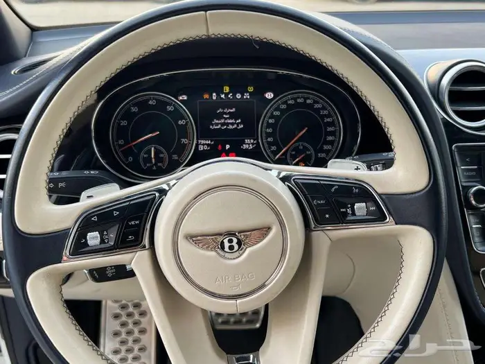 بنتلي بنتياقا موديل 2017 مستعمل بدى وكالة 9