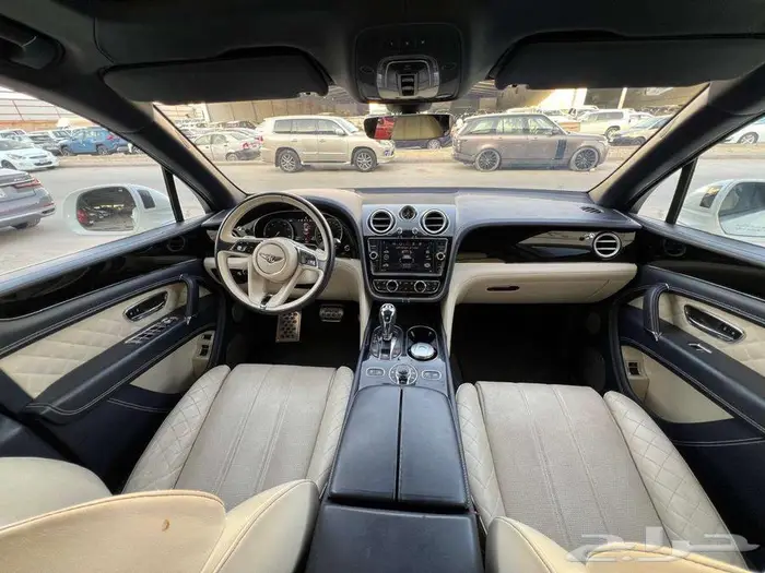 بنتلي بنتياقا موديل 2017 مستعمل بدى وكالة 11