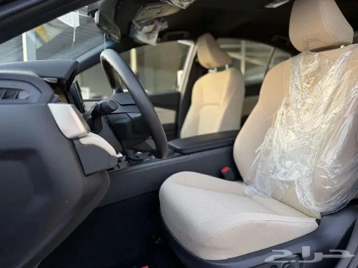 تويوتا كامري E بنزين كيشها وقسطها مع القوة الهائلة 10