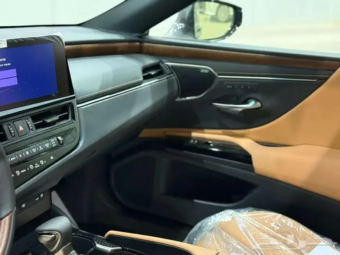 لكزس ES 350 DD فل كامل 2025 - عرض نهاية العام 9