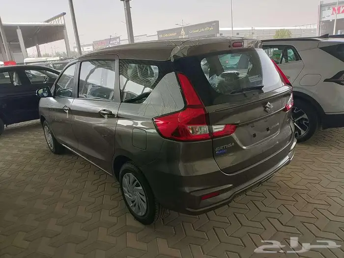 سوزوكي ارتيجا gl موديل 2025 9