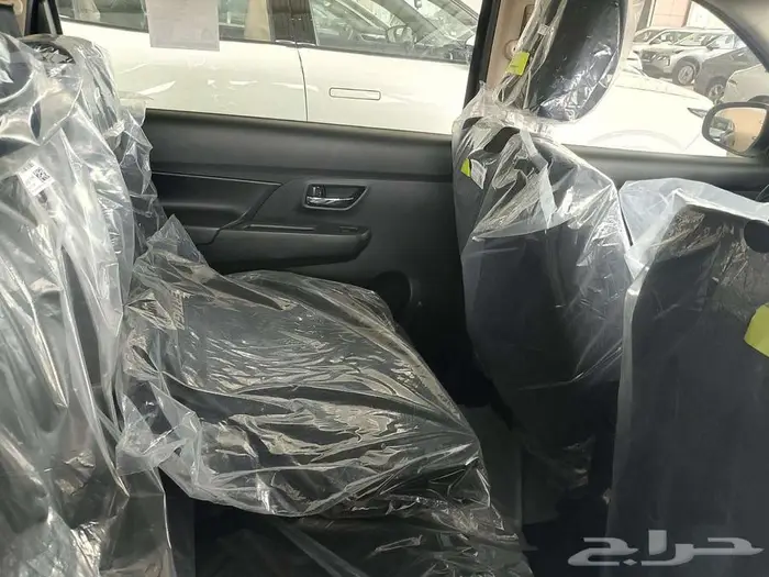 سوزوكي ارتيجا gl موديل 2025 10