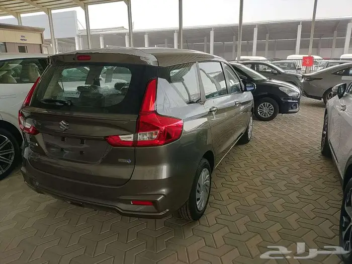 سوزوكي ارتيجا gl موديل 2025 7