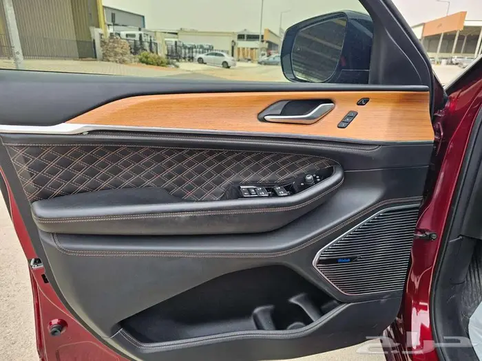 جيب جراند شيروكي ساميت 2021 اعلى فئة 7