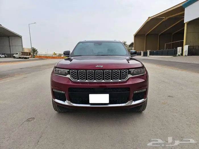 جيب جراند شيروكي ساميت 2021 اعلى فئة 0