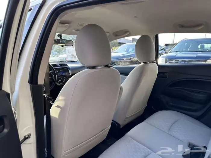 ميتسوبيشي سبيس ستار 2023 11