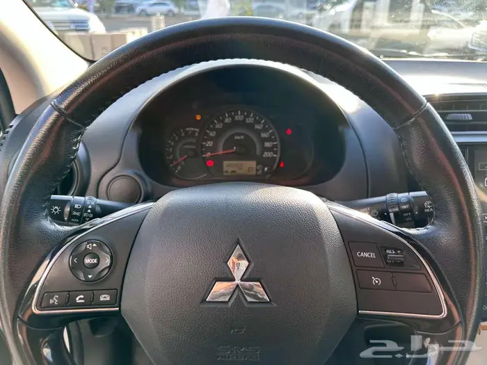 ميتسوبيشي سبيس ستار 2023 12