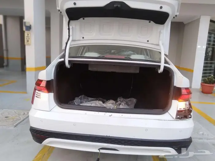 هونداي اكسنت ماشي وحد الف سقف اسود 7