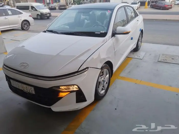 هونداي اكسنت ماشي وحد الف سقف اسود 3