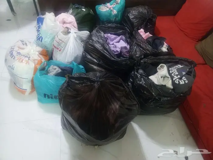 البيع ملابس بحاله جيده 1