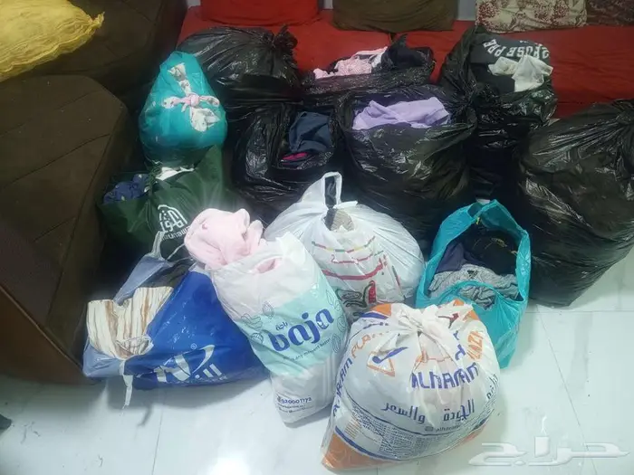 البيع ملابس بحاله جيده 0