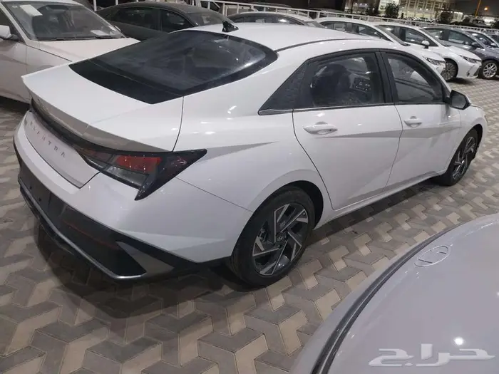 هيوانداي اللنتر صيني كنفورات 2025 ابيض واسواد فقط 14