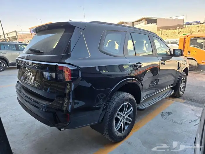 فورد ايفرست xls ستاندر موديل 2025 3