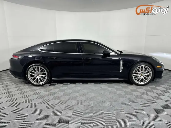 2021 بورشه باناميرا 4 4