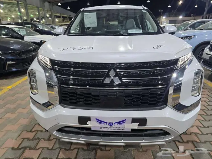 ميتسوبيشي أوتلاندر جميع الفئات 2025 19