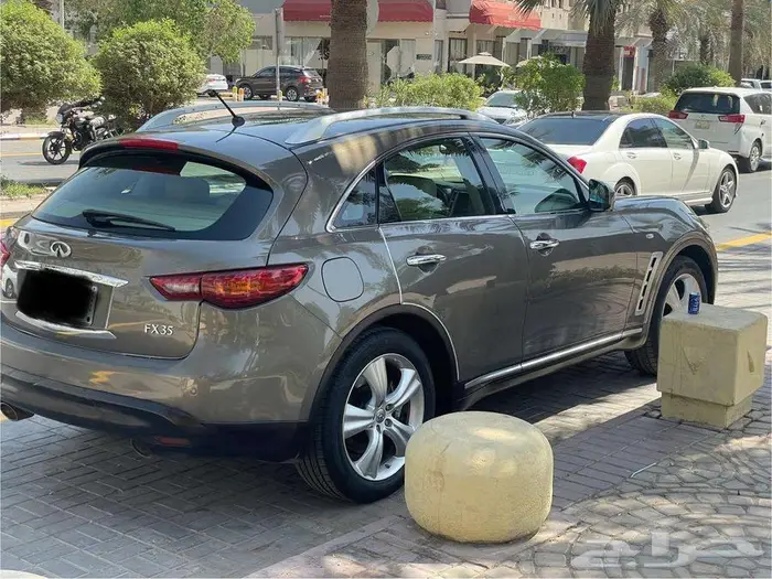 انفنيتي FX 35 مخزن ممشى قليل ممتاز 26