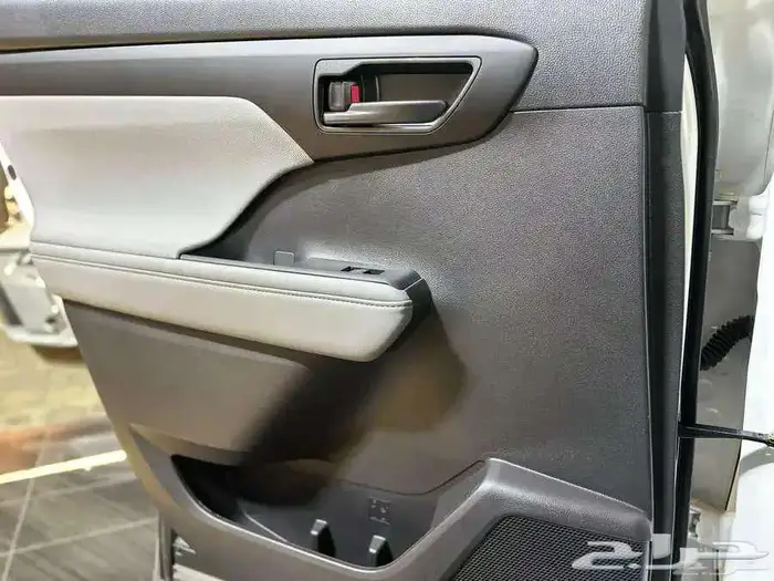 تويوتا هايلاندر gle موديل 2025 كاش و أقساط 11