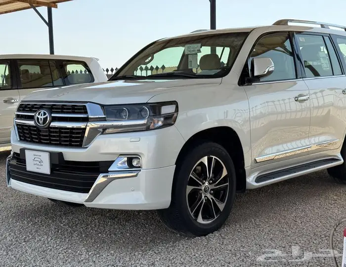 لاندكروزر GXR 2021 سعودي تورنق ( مخزن ) 6