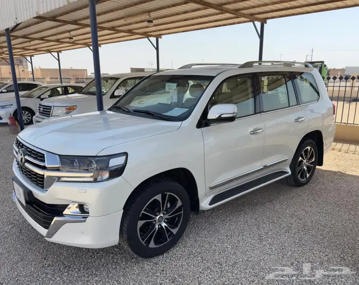 لاندكروزر GXR 2021 سعودي تورنق ( مخزن ) 58