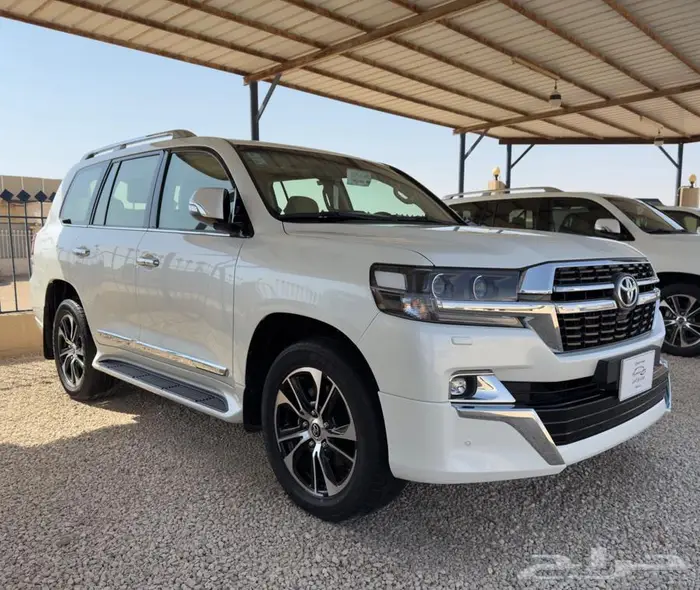 لاندكروزر GXR 2021 سعودي تورنق ( مخزن ) 1