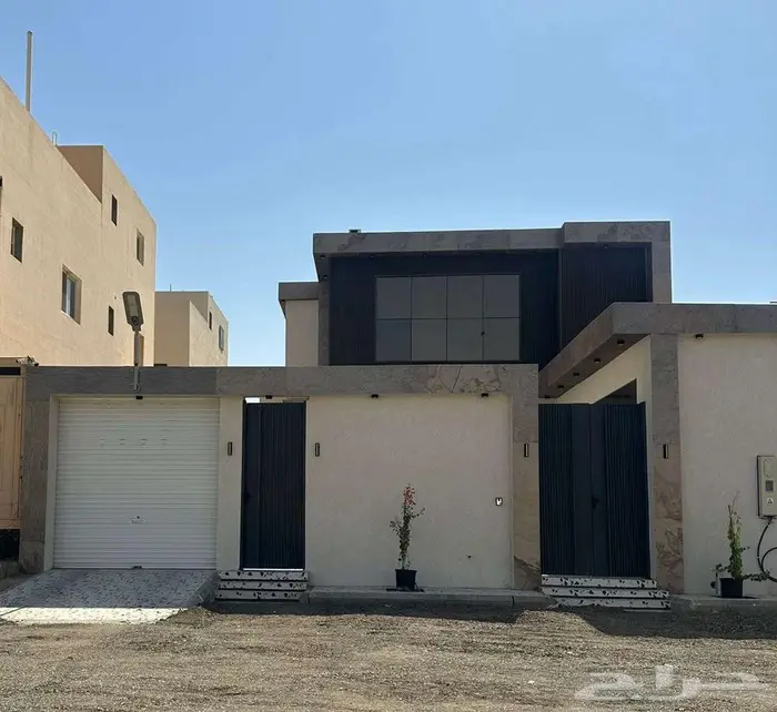 للبيع فلة ببريدة مودرين تشطيب فاخر بالاثاث على الكود السعودي 17