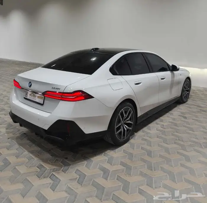 بي ام دبليو 520i m kit 2024 3