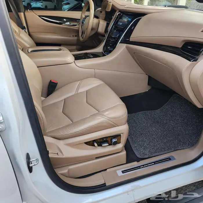 كاديلك اسكاليد فل كامل بلاتينيوم 2020 نظيفه جدا 19