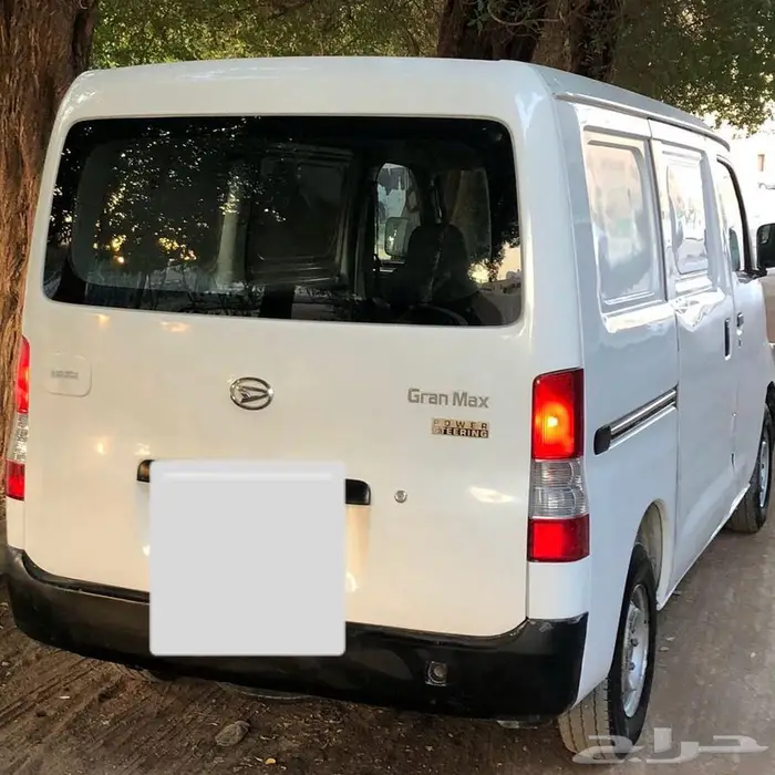 فان دايهاتسو للإيجار بالشهر 0