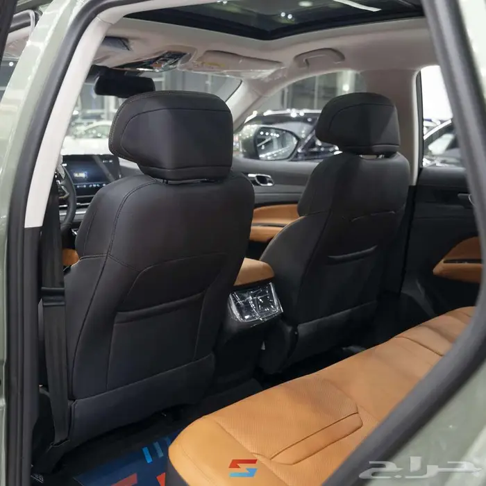 فورد تريتوري فئة التيتانيوم متاح تيتانيوم-ترند-امبيانتي 2026 7