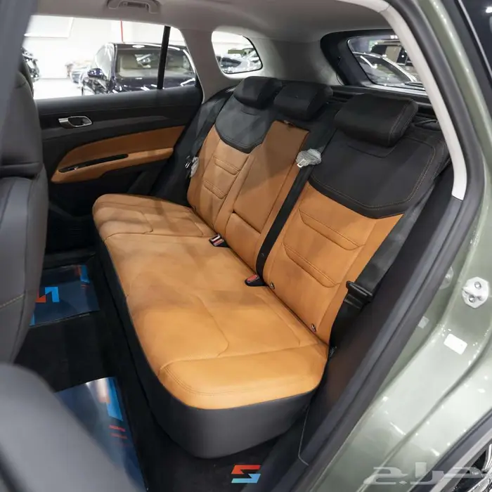 فورد تريتوري فئة التيتانيوم متاح تيتانيوم-ترند-امبيانتي 2026 8