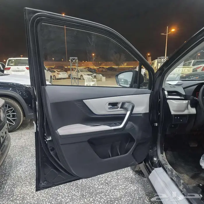 تويوتا فيلوز 2025 Glx السعر 72450 أقل سعر بالسوق 10