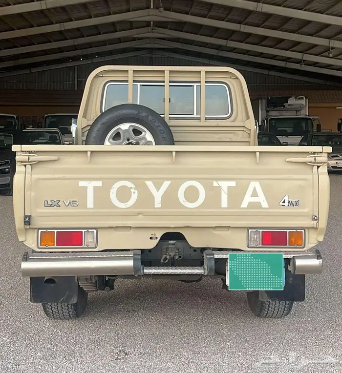 تويوتا شاص بكب غماره قير عادي 2016 9