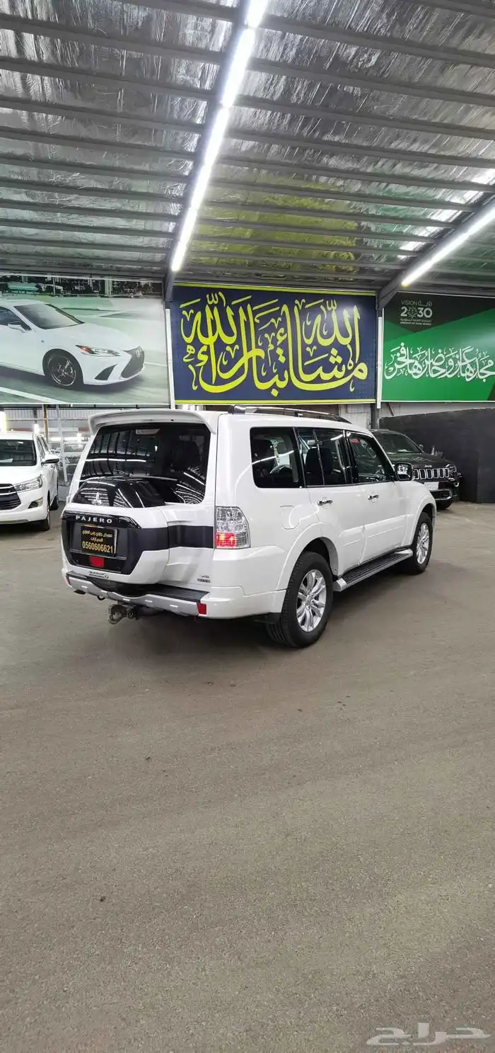 ميتسوبيشي باجيرو الموديل 2017 فل كامل 8