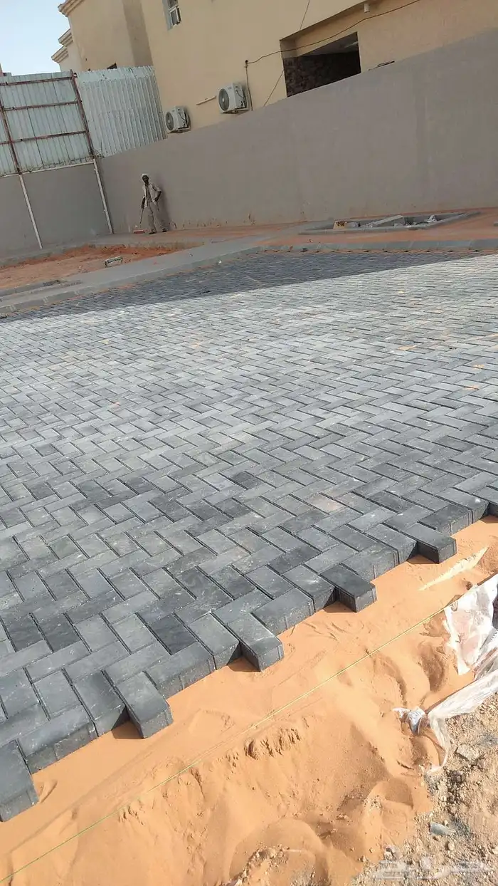 معلم انترلوك وبلدوره وحجر عشوائي وعمل احواض ذراعه لتواصل ابو 8