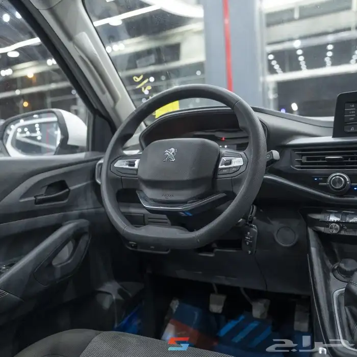 بيجو لاندتريك 2023 ديزل دبل 4