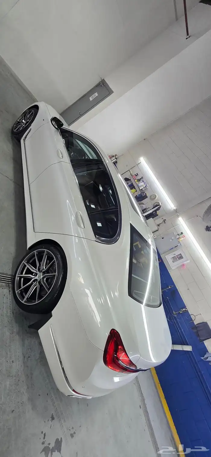 BMW G12 2019 730Li 0