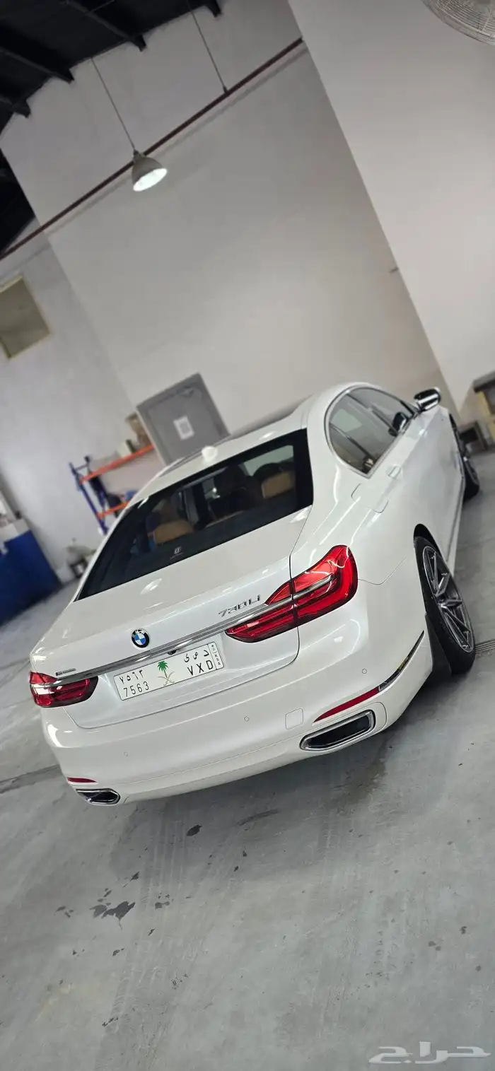 BMW G12 2019 730Li 4