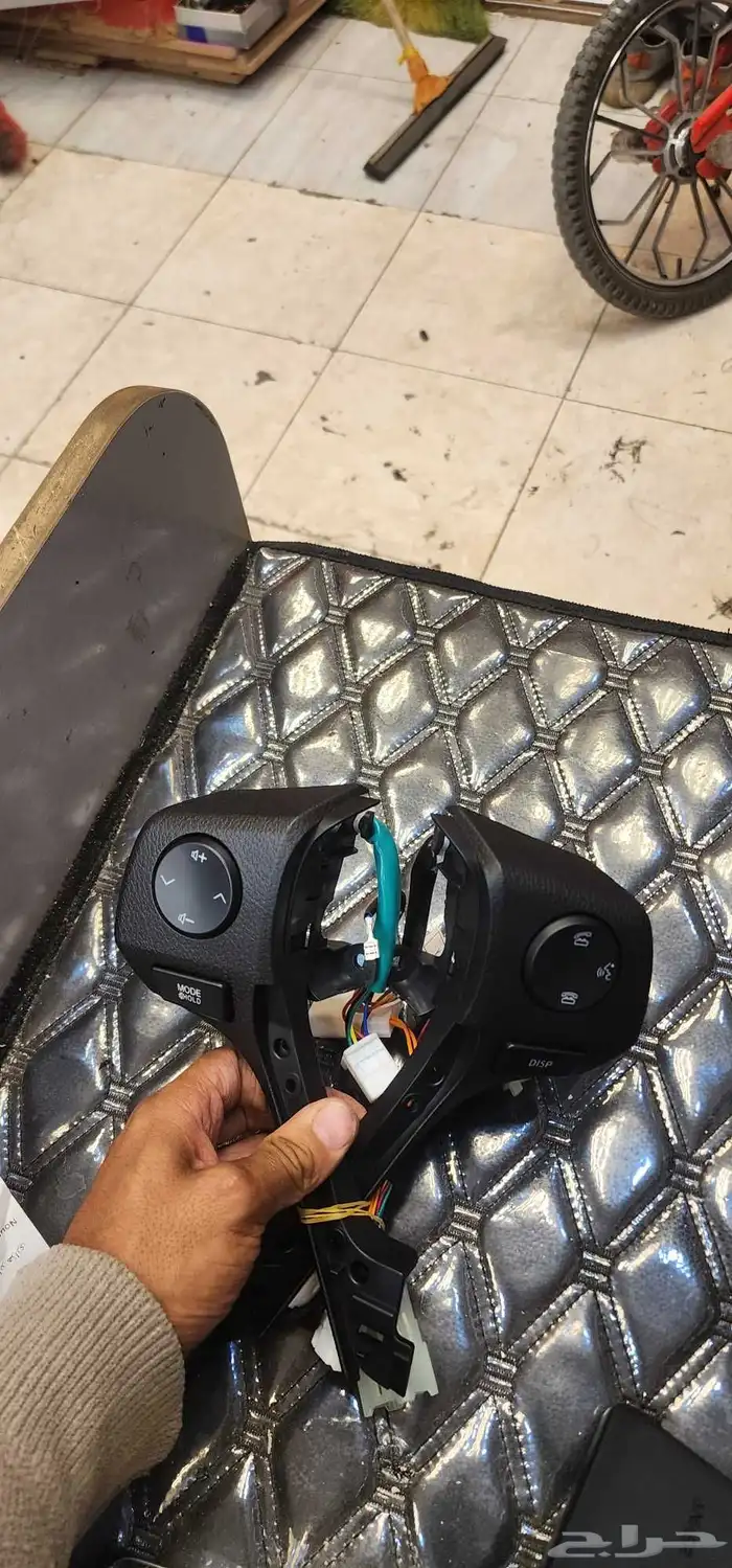 تحكم دركسون كورلا رافور من2014الى2018 ويارس من2018الى2022 7