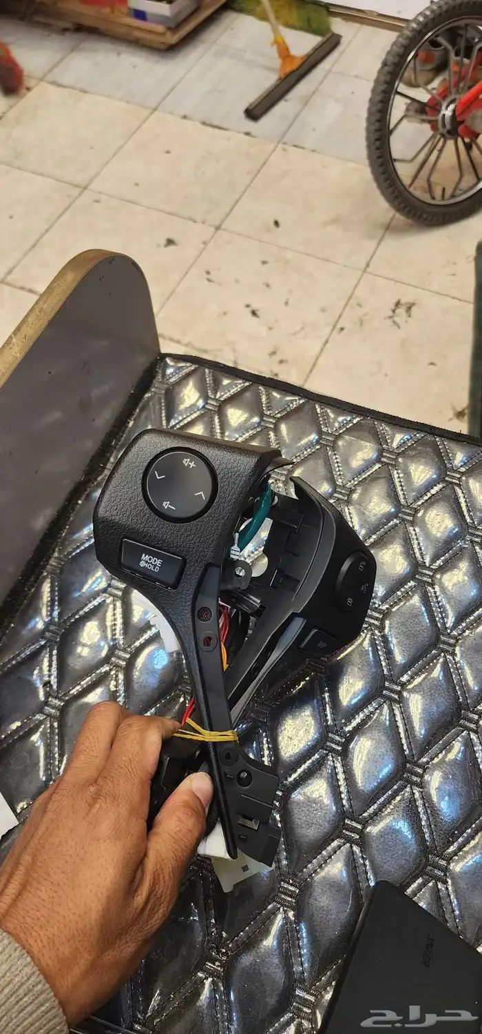 تحكم دركسون كورلا رافور من2014الى2018 ويارس من2018الى2022 5