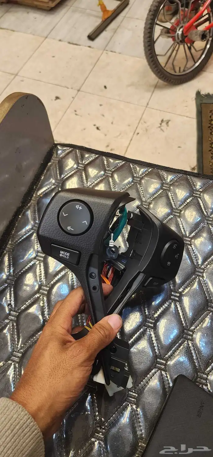 تحكم دركسون كورلا رافور من2014الى2018 ويارس من2018الى2022 1