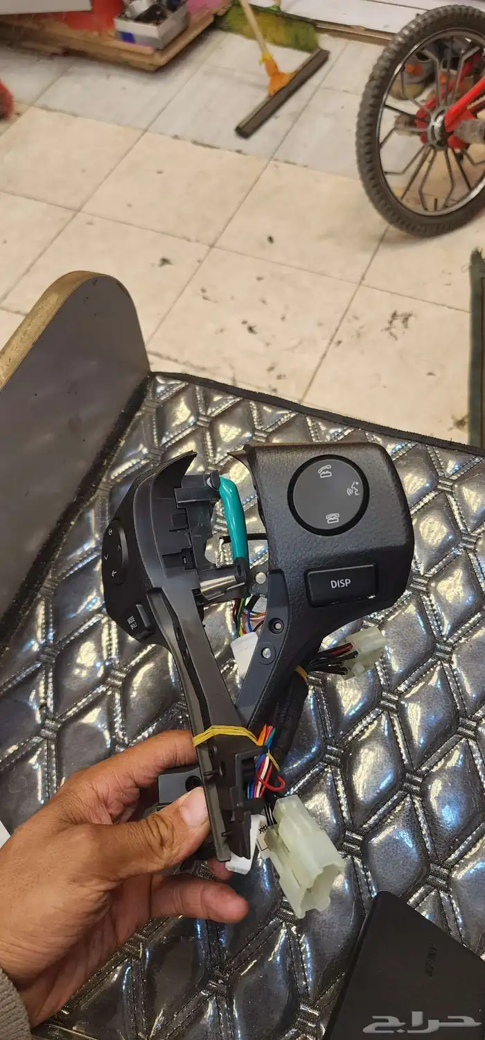 تحكم دركسون كورلا رافور من2014الى2018 ويارس من2018الى2022 6