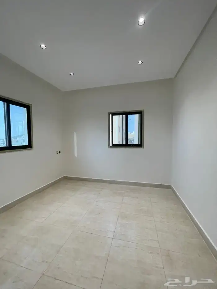 للبيع فلل تاون هاوس موقع مميز تشطيبات فندفيه أسعار مناسبة 17