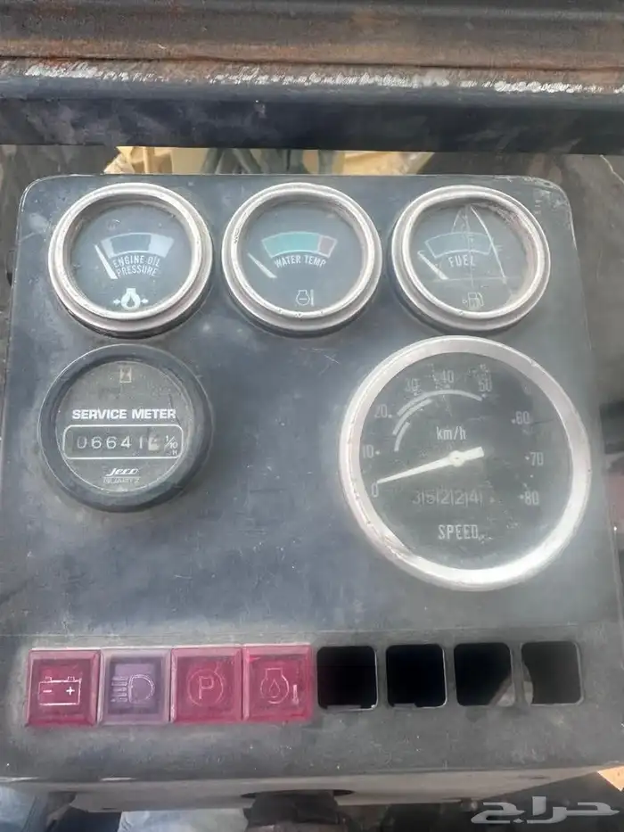 قريدر كوماتسو موديل 2008 مقاس 705 بطاقة جمركية 0