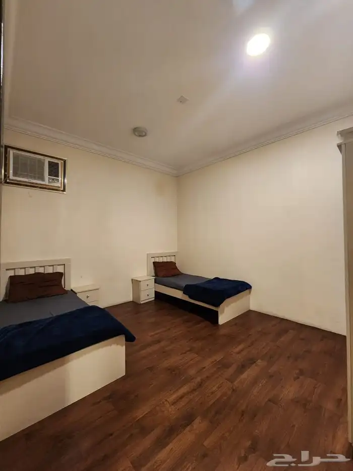 شقق عزاب مقابل البوابه الثانيه للمدينه العسكرية احد رفيده 13
