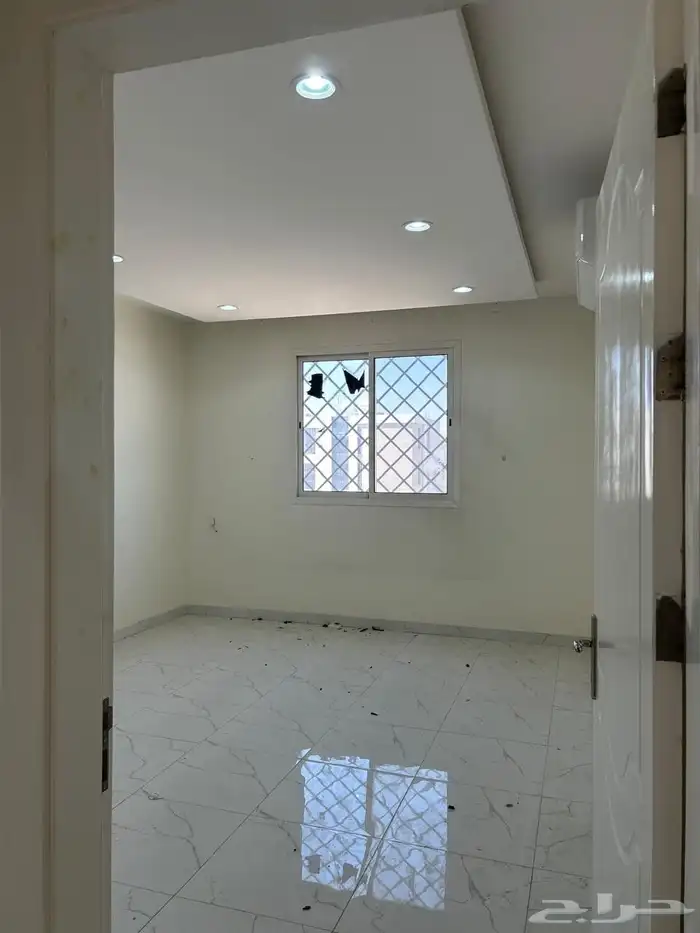شقه بحي العارض في فيلا للايجار 6