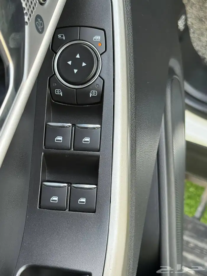 فورد اكسبلور 2020 تم التعاقدعليها بعملوة 1000 ريال . 16