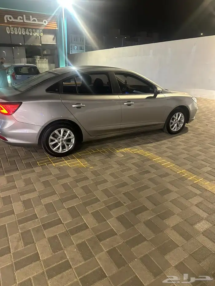 ام جي 5 مديل 2023 ماشي 68 الف 6