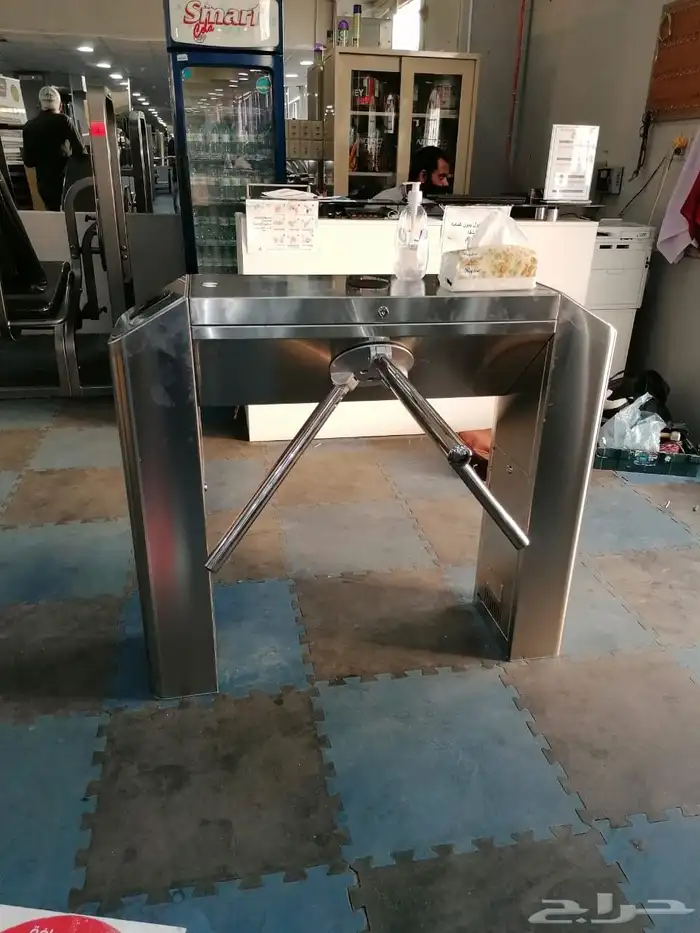 بوابات مرور افراد بوابة أمنية بصمة بوابات افراد 8